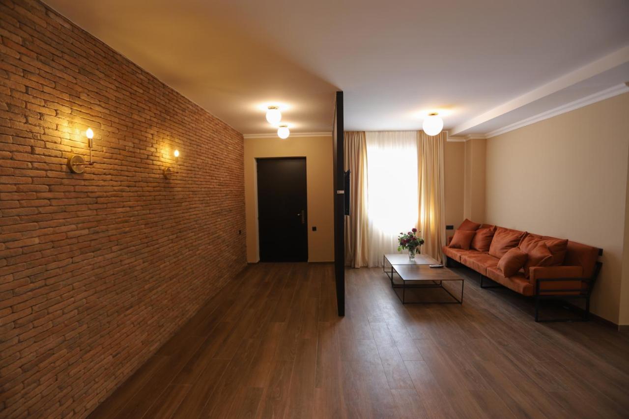 Hotel Inside Kazbegi Kültér fotó
